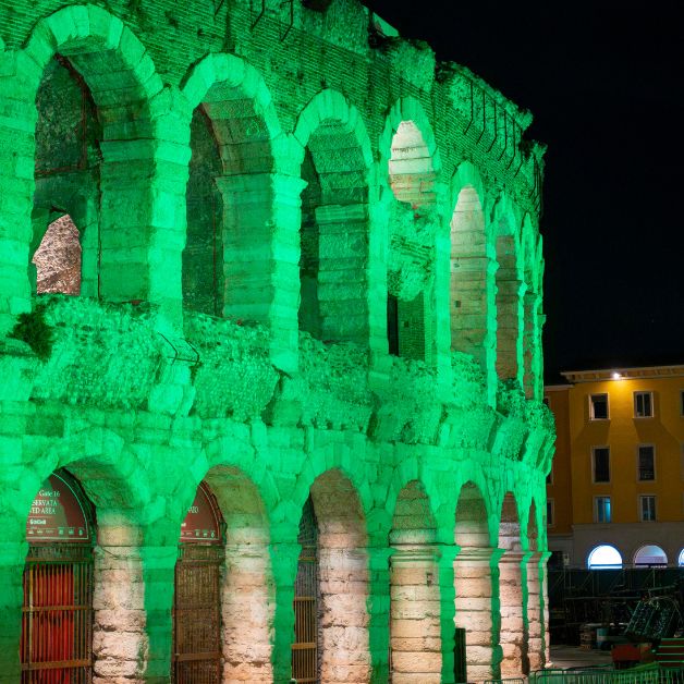 L'Arena di Verona si illumina di verde per la giornata dell'ambiente 2025