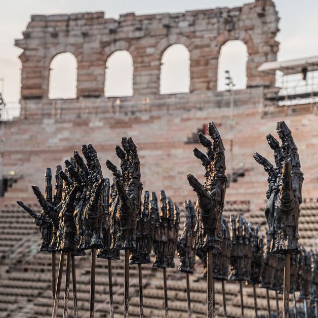 Cinque serate di opera dal 16 al 20 luglio 2025 con Aida, Nabucco, La Traviata, Carmen fra nuovi debutti e attesi ritorni