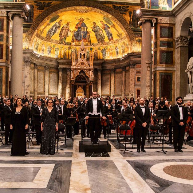 Orchestra e Coro di Fondazione Arena nella Basilica di San Paolo Fuori le Mura con lo Stabat Mater di Rossini