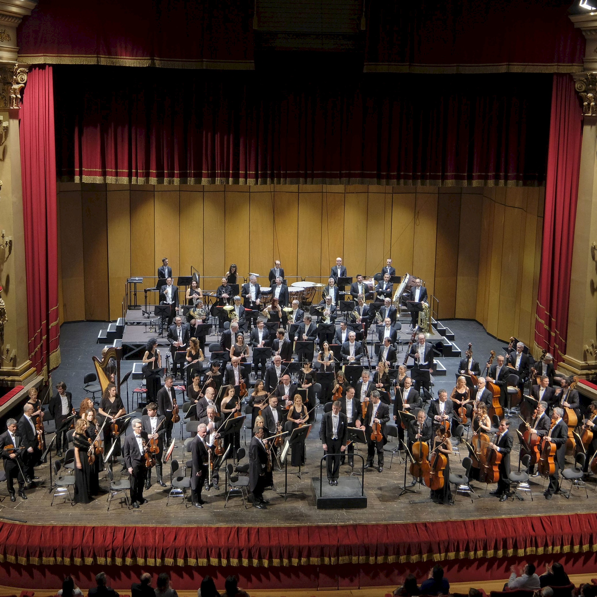 L'Orchestra di Fondazione Arena a pieni ranghi per il debutto di Santonja