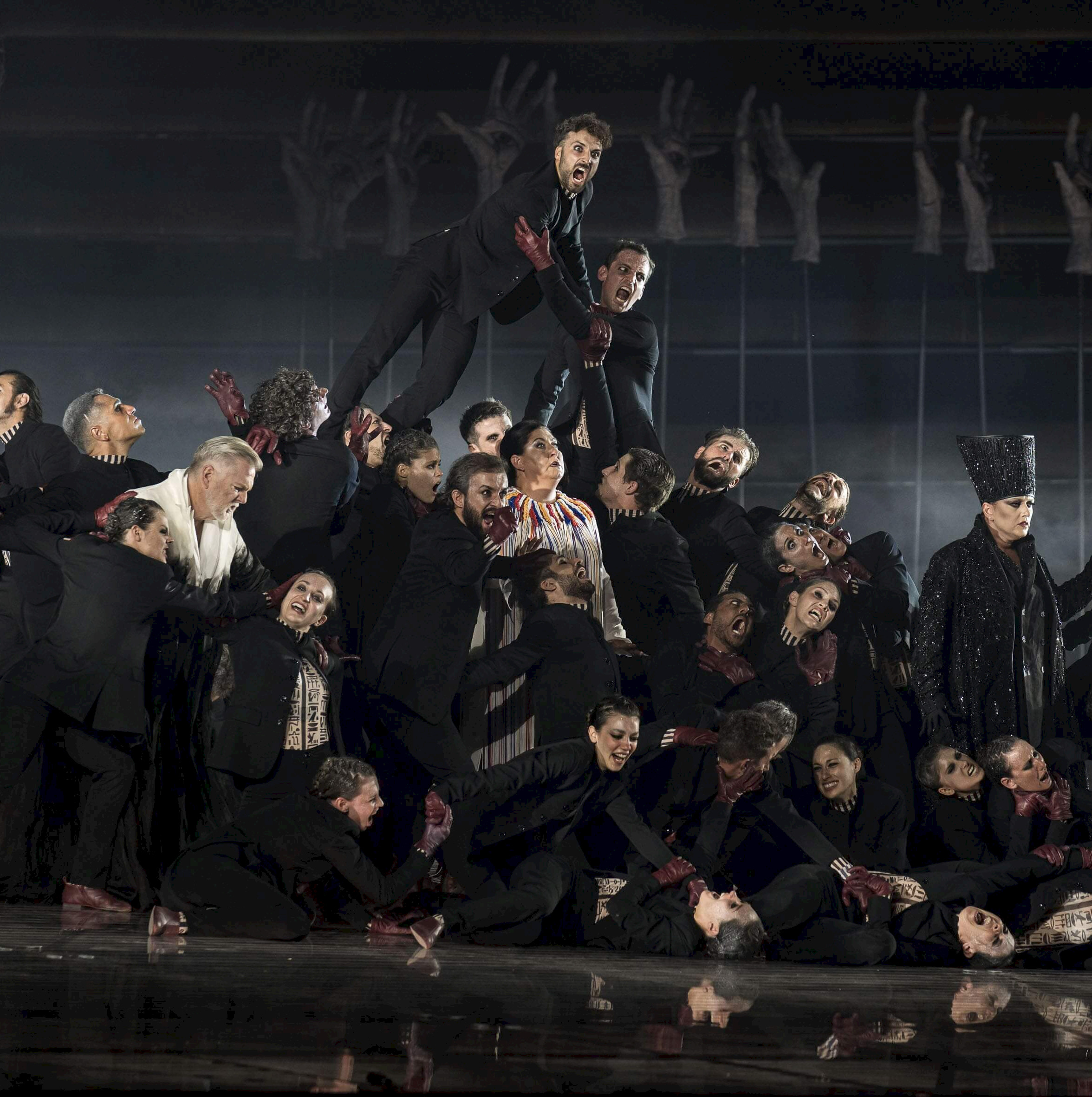 Apertura straordinaria per l'ultima Aida del 100° Festival