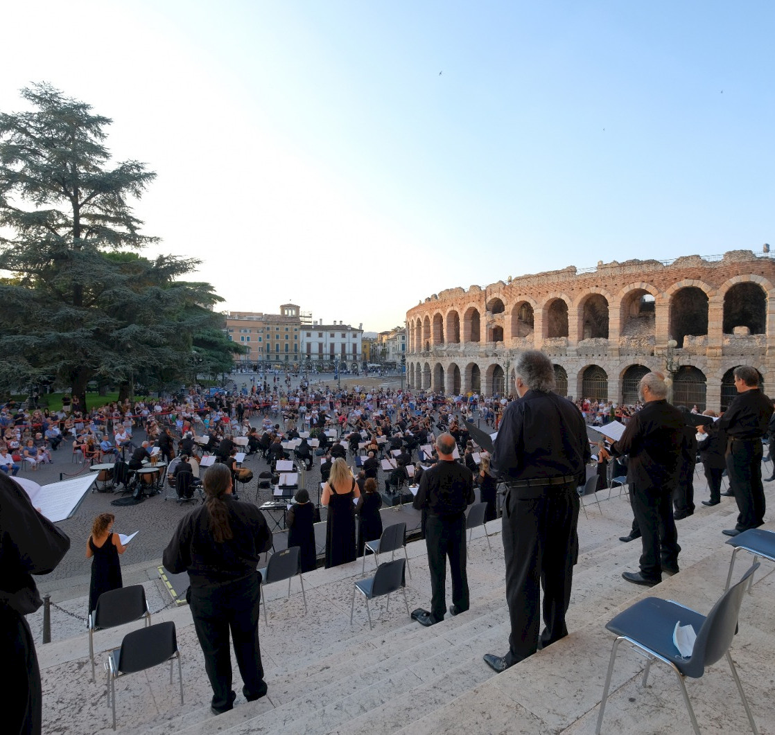 Aspettando il Filarmonico 2021: un concerto a ingresso libero nel cuore di Verona