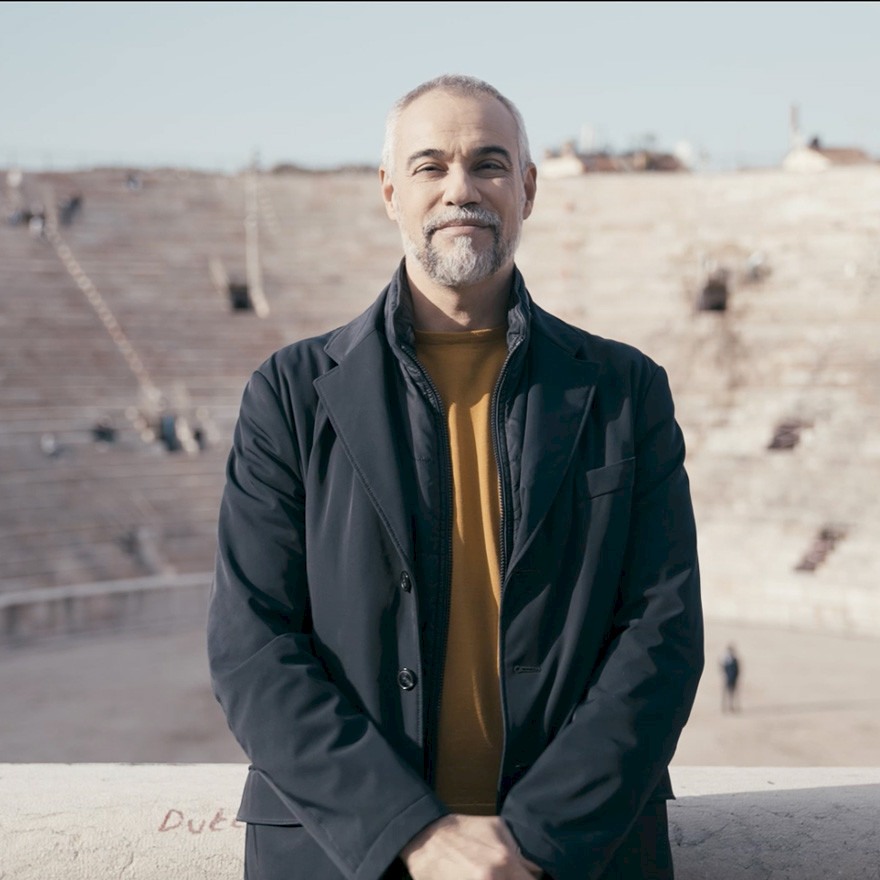 "È tutta scena e ve la racconto..." la nuova serie firmata da Marco Malvaldi per Arena di Verona
