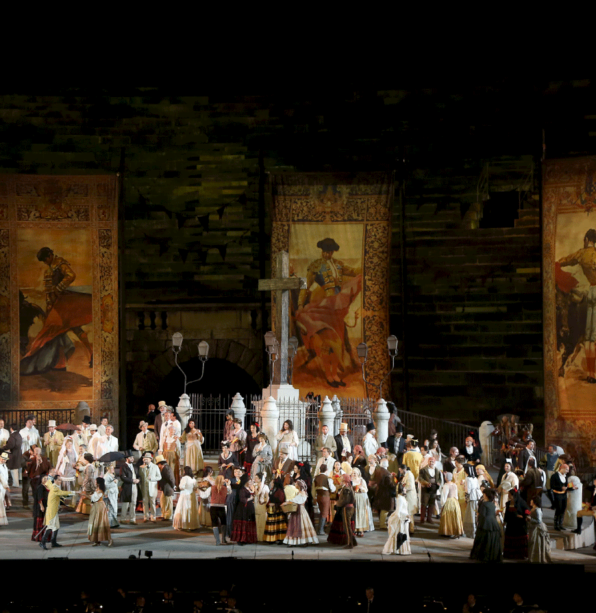 Entra a far parte della magia del teatro sotto le stelle partecipando alle selezioni delle comparse!