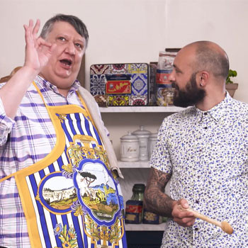 Una Traviata piccante con i vermicelli alle cozze: la nuova puntata di Assaggi d’Opera