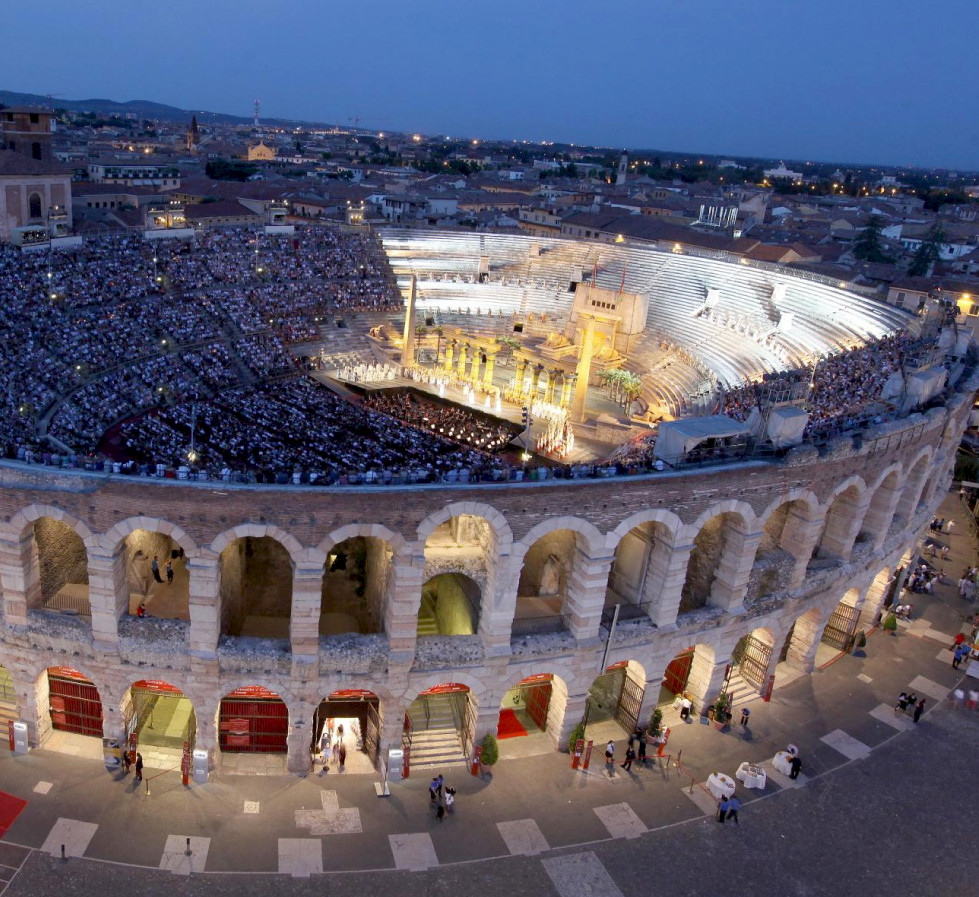 Sostieni il progetto "67 colonne per l'Arena di Verona" alla 6ª edizione del Concorso Art Bonus